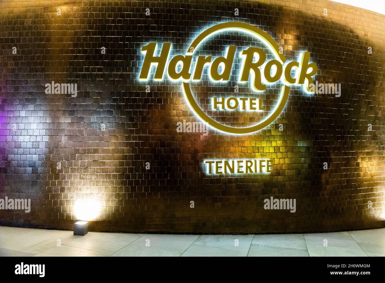 Logo des Hard Rock Hotels an der Playa Paraíso auf Teneriffa Stockfoto