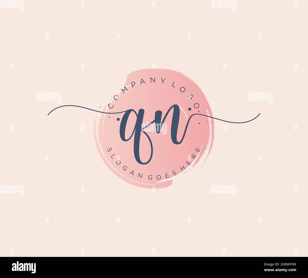 Feminines QN-Logo. Verwendbar für Natur, Salon, Spa, Kosmetik und Beauty Logos. Flaches Vektor-Logo-Design-Template-Element. Stock Vektor