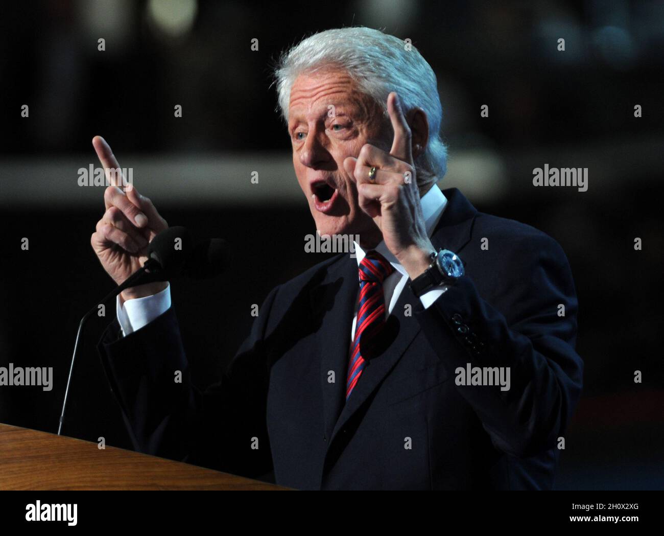 Charlotte, Vereinigte Staaten Von Amerika. September 2012. CHARLOTTE, NC - 5. SEPTEMBER: Bill Clinton während der 2012 Democratic National Convention im Time Warner Center am 5. September 2012 in Charlotte, North Carolina Menschen: Bill Clinton Kredit: Storms Media Group/Alamy Live News Stockfoto