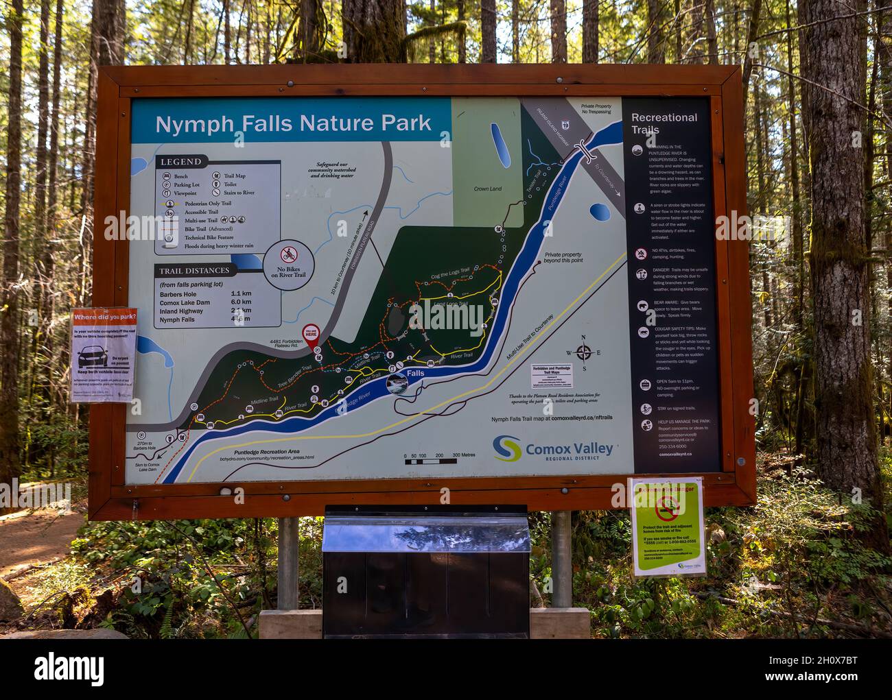 Nymph Falls Nature Park Sign - Comox Valley, Vancouver Island, British Columbia, Kanada Stockfoto