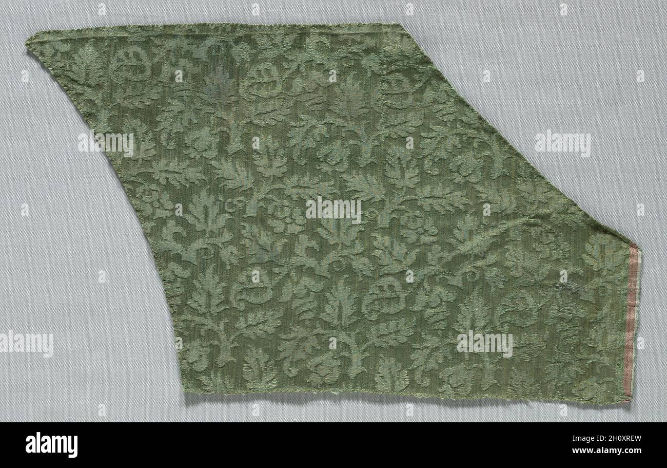 Silk Damast Fragmente, 1500. Italien, 16. Damast, Seide; Durchschnitt: 19,3 x 32,5 cm (7 5/8 x 12 13/16 in.). Stockfoto