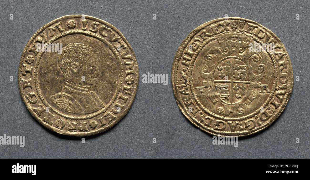 Halber Souverän: Edward VI (Vorderseite); gekröntes königliches Wappen (Rückseite), 1549–50. England, Edward VI, 1547-1553. Gold; Durchmesser: 2.9 cm (1 1/8 Zoll). Während der ersten Münzperiode, von April 1547 bis Januar 1549, wurde noch immer eine entartende Münzprägung ausgegeben. Ein Teil davon hatte noch den Namen und das Porträt von Heinrich VIII., ein Teil davon den Namen von Henry, aber ein jugendliches Porträt, und ein Teil davon den Namen Edward. Die Serie ist daher komplex und einige der Chronologie offen für Zweifel. Im Jahr 1549, dem Beginn der zweiten Münzperiode, wurde der erste Schritt zur Wiederherstellung des Standards der Münzprägung unternommen. Gold, einschließlich des Stücks Stockfoto