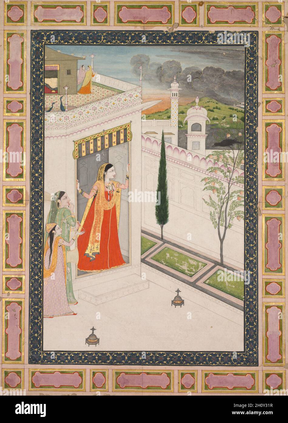 Vermehrung der Krähe (Vasakasajja Nayika), c. 1800. Nordindien, Himachal Pradesh, Pahari Königreich Kangra. Farbe auf Papier; insgesamt: 21.4 x 14.5 cm (8 7/16 x 5 11/16 Zoll). Die Heldin am Eingang wartet auf die Rückkehr ihres Mannes, aber er verzögert sich, und bedrohliche Monsunwolken sammeln sich in der Ferne. Der Granatapfelbaum in ihrem Garten hat reife Früchte voller Samen und leuchtend rote Säfte, was auf ihre Fruchtbarkeit hindeutet, aber eine Krähe sitzt dort. Der Klang der Stimme einer Krähe ist ein unglückliches Omen, was ihre Angst noch verschärft: Es wurden Darstellungen von angespannten, relatable Situationen gemacht Stockfoto