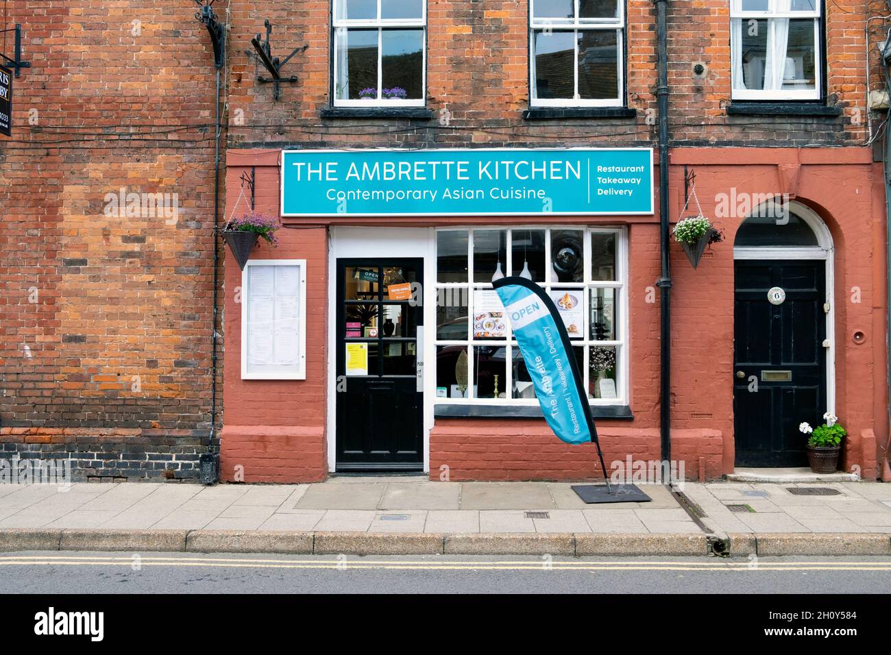 The Ambrette Kitchen Restaurant mit moderner asiatischer Küche in der High Street in Rye East Sussex England Großbritannien Großbritannien KATHY DEWITT Stockfoto