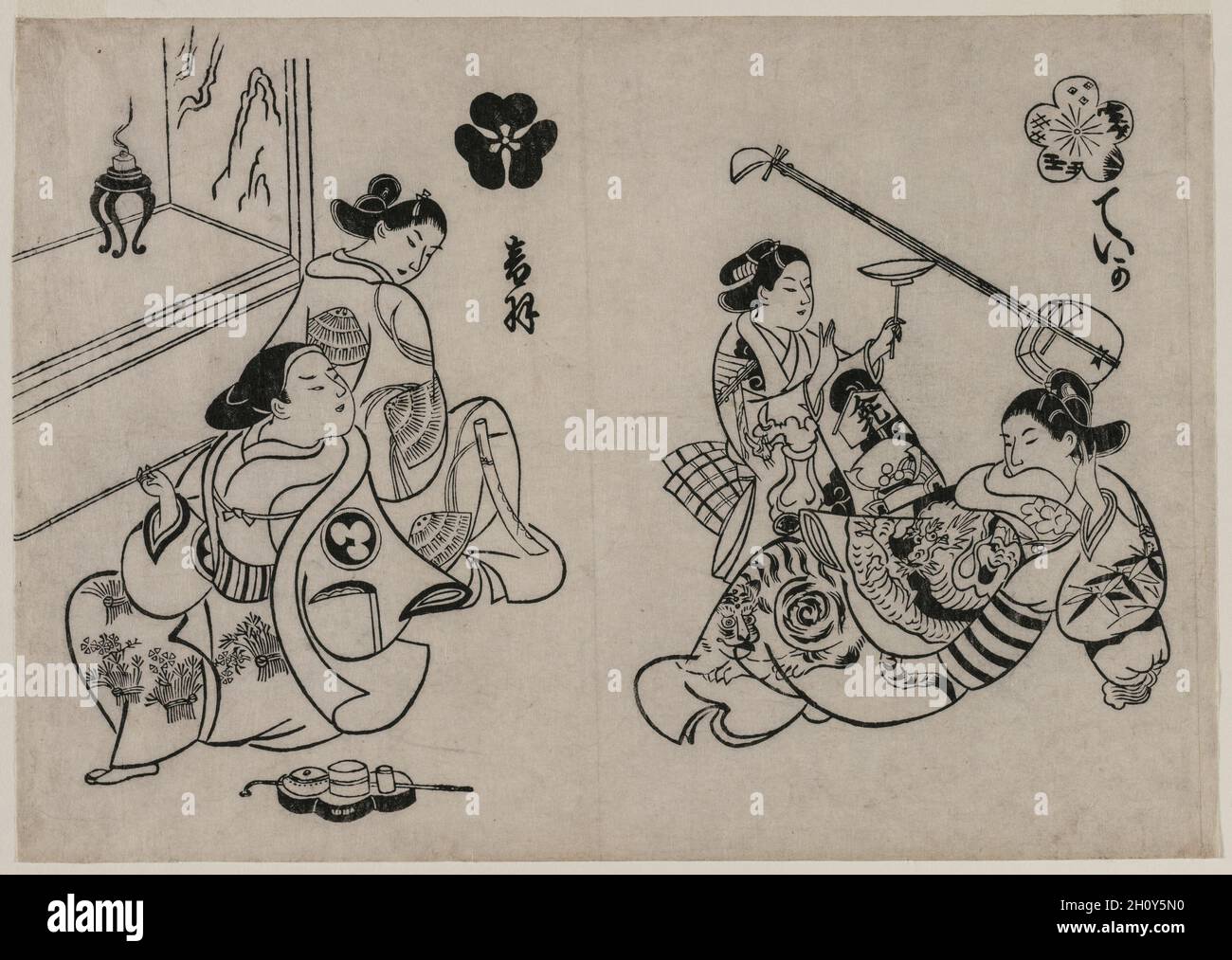 Drei Kurtisanen mit einem Kunden. Okumura Masanobu (Japanisch, 1686-1764). Farbholzschnitt; Blatt: 26.5 x 37.7 cm (10 7/16 x 14 13/16 Zoll). Diese doppelseitige Buchillustration wird Sumizuri genannt (was bedeutet, mit Sumi-Tinte auf Papier zu drucken). Es kann sich um eine Adaption eines Bilderbuches von Kiyonobu I mit dem Titel Keisei ehon oder Illustriertes Buch der Kurtisanen handelt, das die glamourösesten Menschen in der Ukiyo-e-Welt darstellt. Masanobu hatte den größten Einfluss auf die Entwicklung des Ukiyo-e-Stils in der ersten Hälfte des 18. Jahrhunderts. Als Verleger, Druckdesigner und Maler initiierte er neue Genres der Drucke Stockfoto