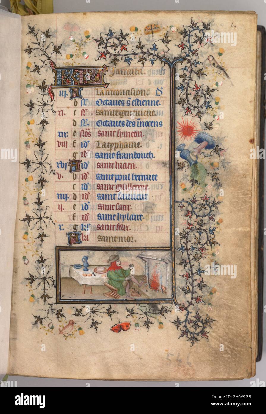 Stunden von Karl dem Noblen, König von Navarra (1361-1425): Fol. 1r, Januar, c. 1405. Master of the Brussels Initials and Associates (Französisch). Tinte, Tempera und Gold auf Pergament; Codex: 20.3 x 15.7 x 7 cm (8 x 6 3/16 x 2 3/4 Zoll). Dieses wertvolle Buch wurde von seinem Besitzer, Karl III., König von Navarra, hochgeschätzt, einem in Frankreich geborenen Prinzen, dessen Wappen auf 20 Blättern gemalt ist. Charles besuchte Paris bei zahlreichen Gelegenheiten und erwarb wahrscheinlich diesen Band dort im Jahr 1404. Paris war damals das Zentrum des europäischen Buchhandels und zog Illuminatoren aus vielen Teilen Europas an. Dieses Manuskript repre Stockfoto