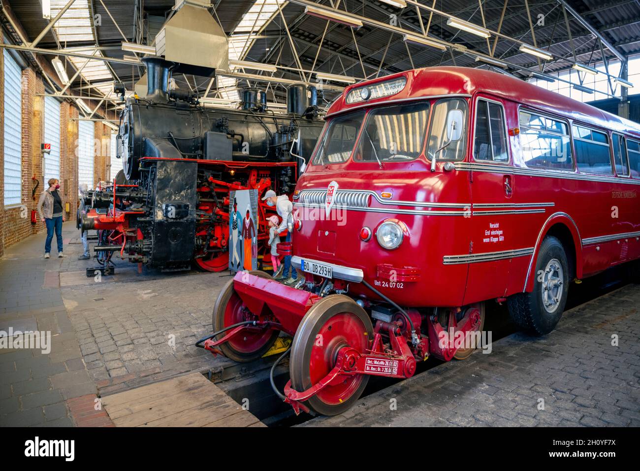 Deutschland, Nordrhein-Westfalen, Bochum-Dahlhausen, Eisenbahnmuseum Bochum, Ringlokschuppen. Das Eisenbahnmuseum, das 1977 auf dem Gelände des von 19 Stockfoto