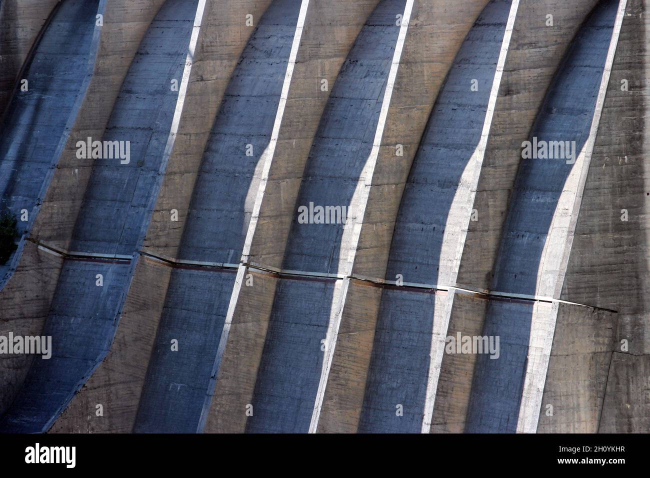 Abstrakte Architekturmuster, Schweiz, Tessin, Val Verzasca, Verzasca-Talsperre Stockfoto
