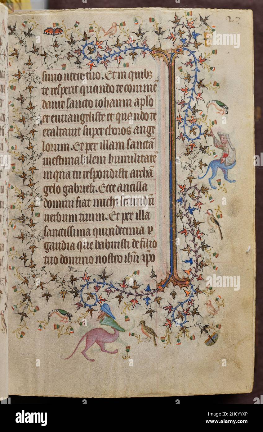 Stunden von Karl dem Noblen, König von Navarra (1361-1425): Fol. 14r, Text, c. 1405. Master of the Brussels Initials and Associates (Französisch). Tinte, Tempera und Gold auf Pergament; Codex: 20.3 x 15.7 x 7 cm (8 x 6 3/16 x 2 3/4 Zoll). Dieses wertvolle Buch wurde von seinem Besitzer, Karl III., König von Navarra, hochgeschätzt, einem in Frankreich geborenen Prinzen, dessen Wappen auf 20 Blättern gemalt ist. Charles besuchte Paris bei zahlreichen Gelegenheiten und erwarb wahrscheinlich diesen Band dort im Jahr 1404. Paris war damals das Zentrum des europäischen Buchhandels und zog Illuminatoren aus vielen Teilen Europas an. Dieses Manuskript repre Stockfoto