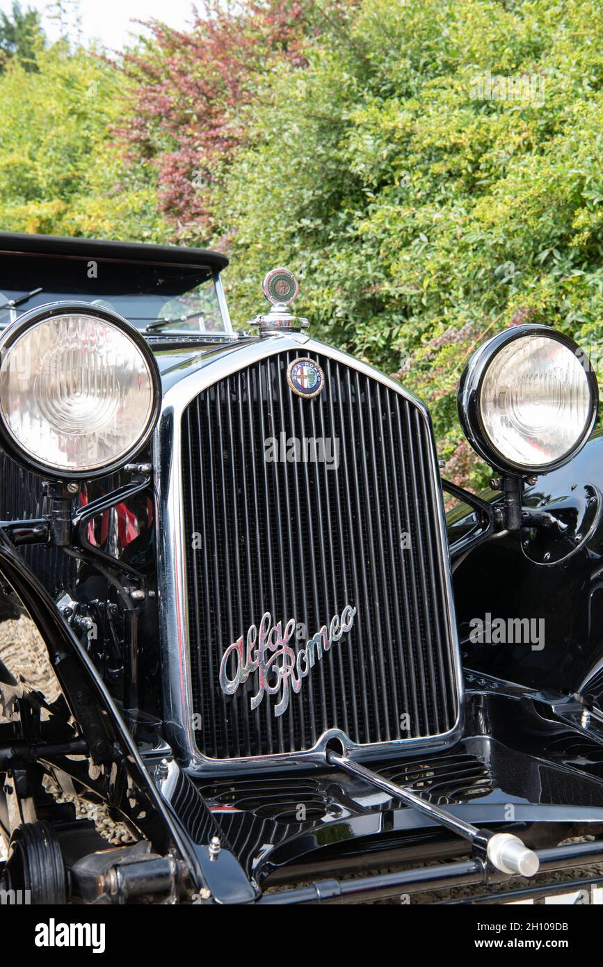 Clsoe up des klassischen Alfa Romeo Kühlergrill Stockfoto