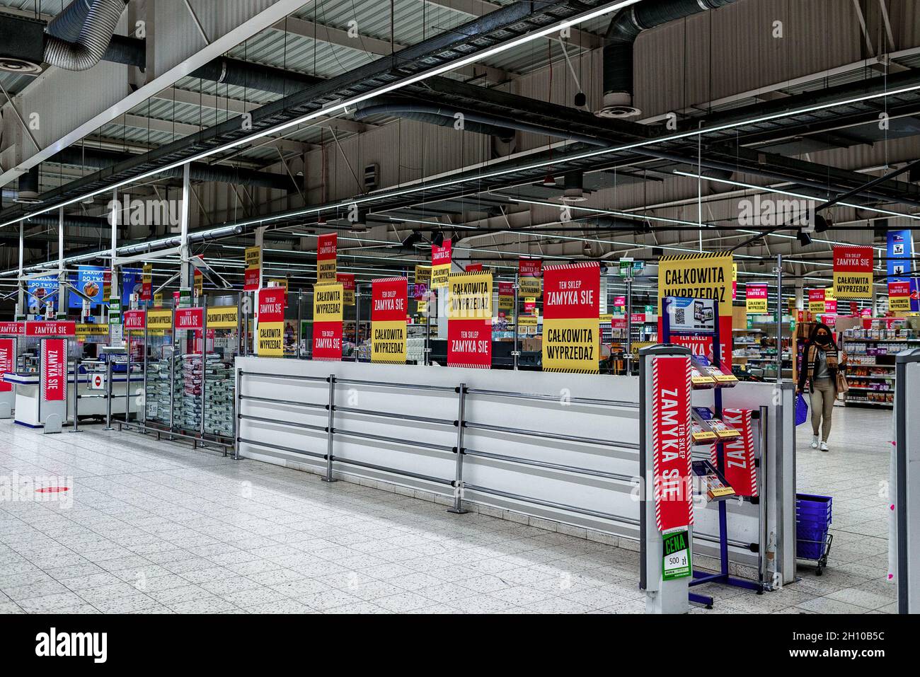 Tesco entlässt 900 Mitarbeiter und schließt den Online-Shop, da der Rückzug aus Polen abgeschlossen ist Stockfoto