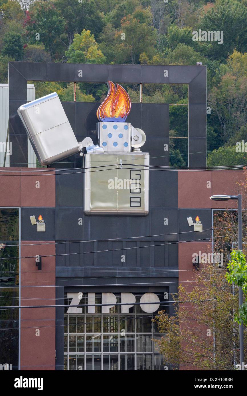 Bradford, Pennsylvania - der Hauptsitz der Zippo Manufacturing Company, die Zippo Feuerzeuge macht. Stockfoto
