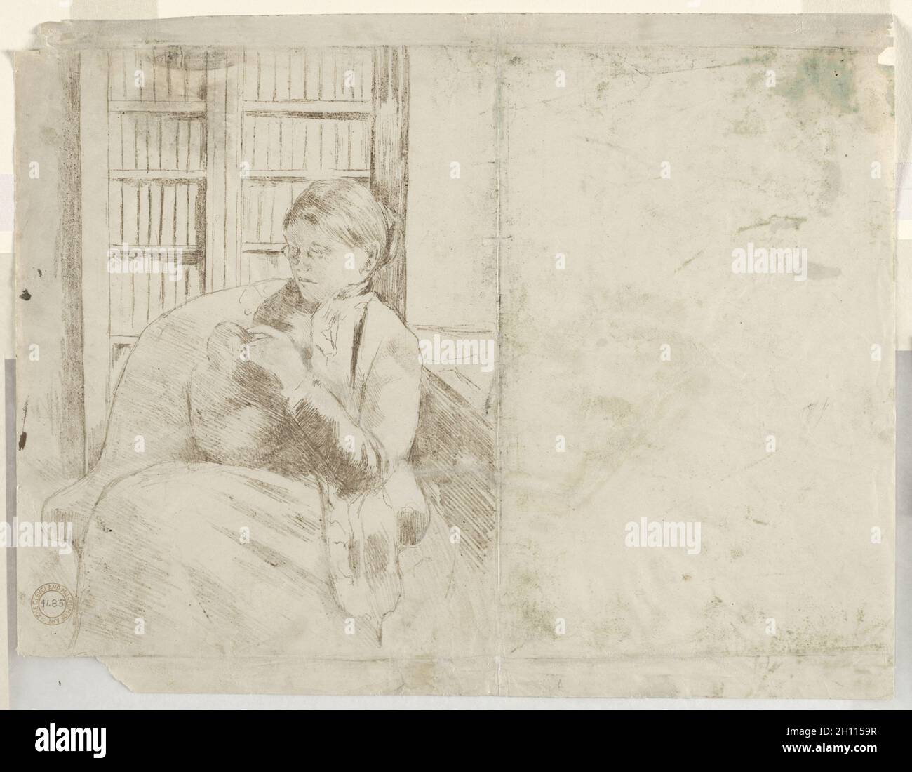 Stricken in der Bibliothek (verso), C. 1881. Mary Cassatt (American, 1844-1926). Im weichen Linien aus ätzen Platte übertragen; Blatt: 31,3 x 40,1 cm (12 5/16 x 15 13/16 in.); Bild: 28 x 22 cm (11 x 8 11/16 in.). Stockfoto Stricken in der Bibliothek (verso), C. 1881. Mary Cassatt (American, 1844-1926). Im weichen Linien aus ätzen Platte übertragen; Blatt: 31,3 x 40,1 cm (12 5/16 x 15 13/16 in.); Bild: 28 x 22 cm (11 x 8 11/16 in.). Stockfoto