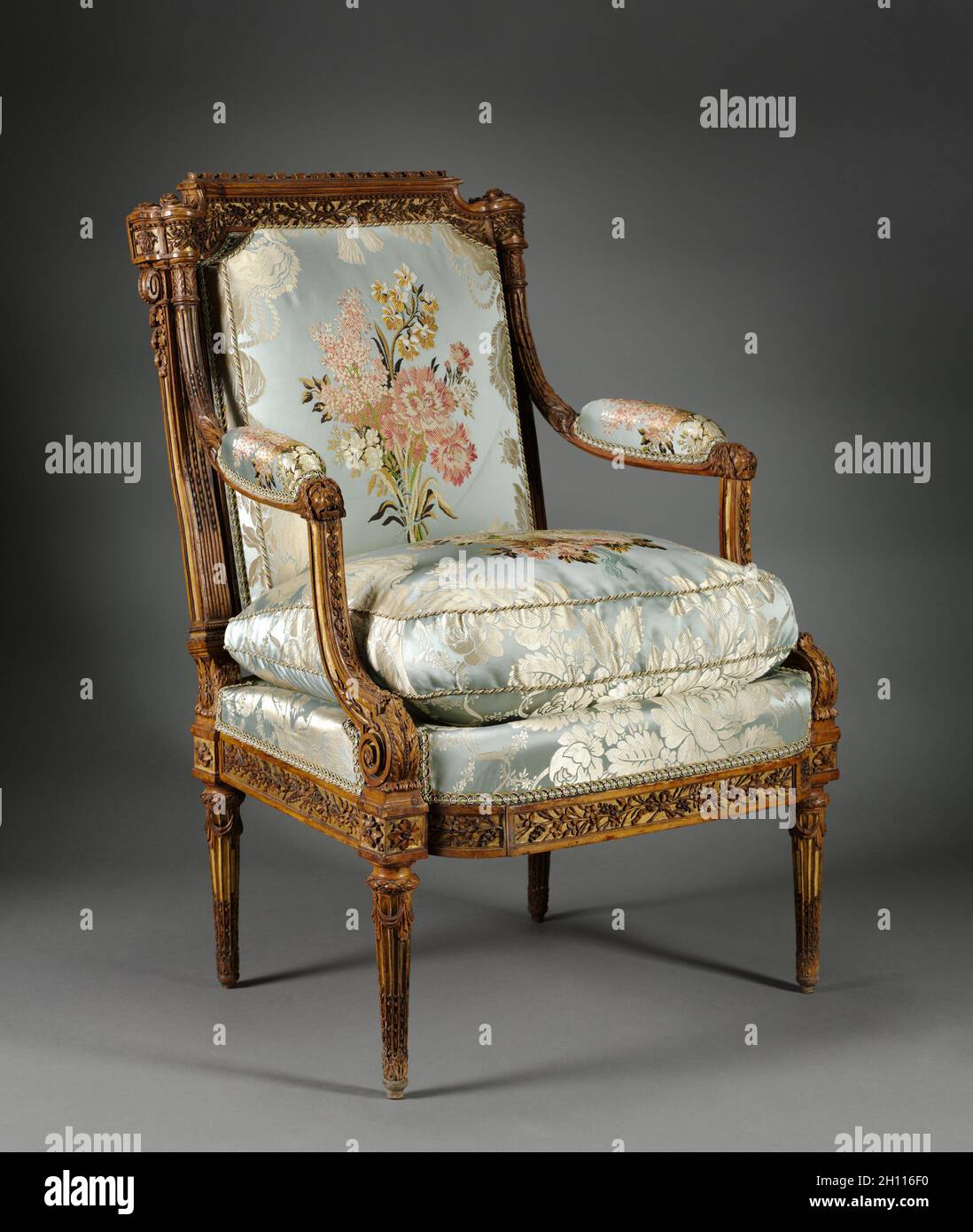 Sessel (Fauteuil) (2 von 2), c. 1785. Nicolas-Denis Delaisement (Französisch). Buchsbaum; insgesamt: 98.2 x 69.9 x 68.3 cm (38 11/16 x 27 1/2 x 26 7/8 Zoll). Stockfoto