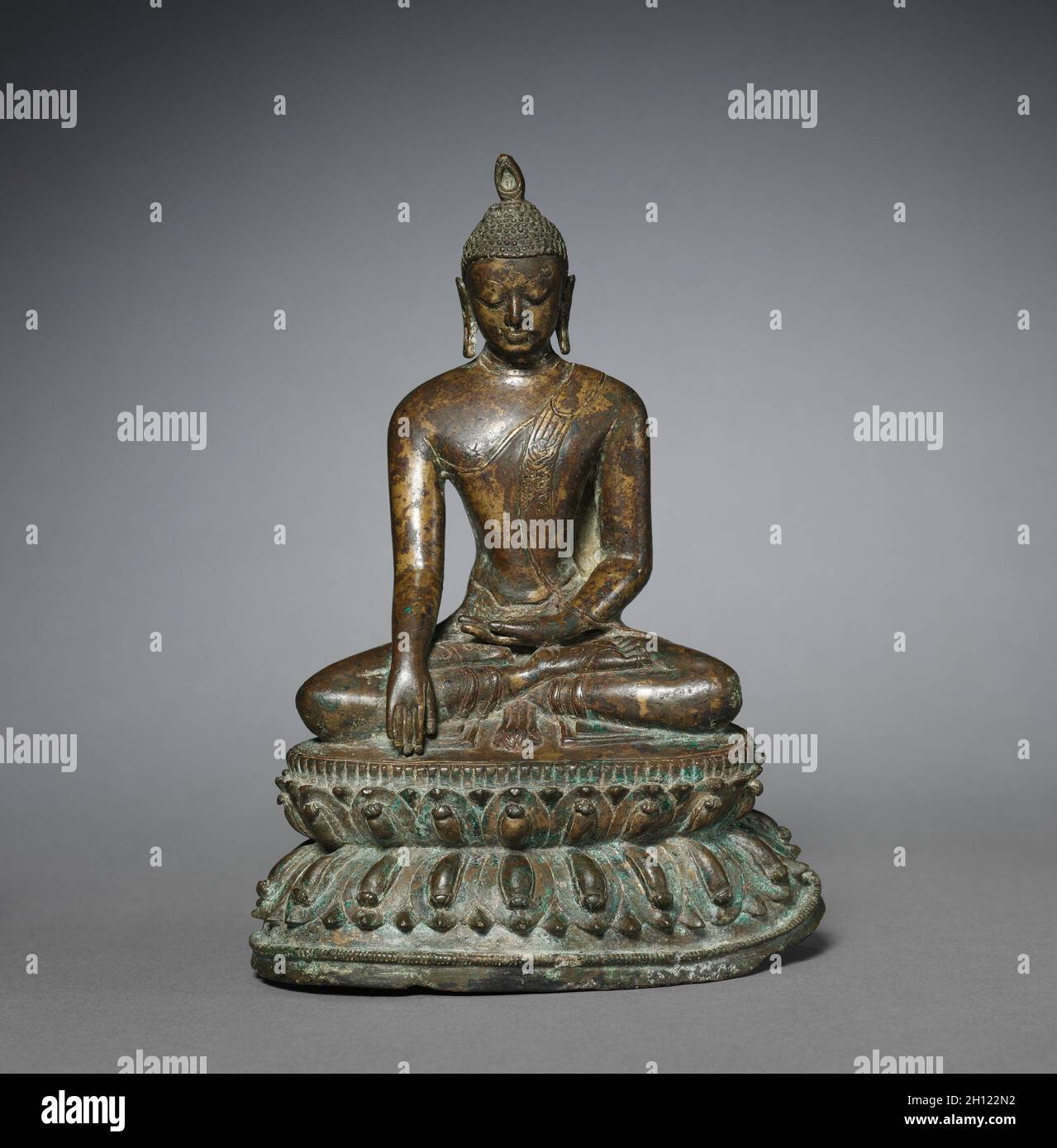 Sakyamuni Buddha, aus dem 12. Jahrhundert. Birma, heidnischen Stil, aus dem 12. Jahrhundert. Bronze; insgesamt: 18 cm (7 1/16 in.). Stockfoto