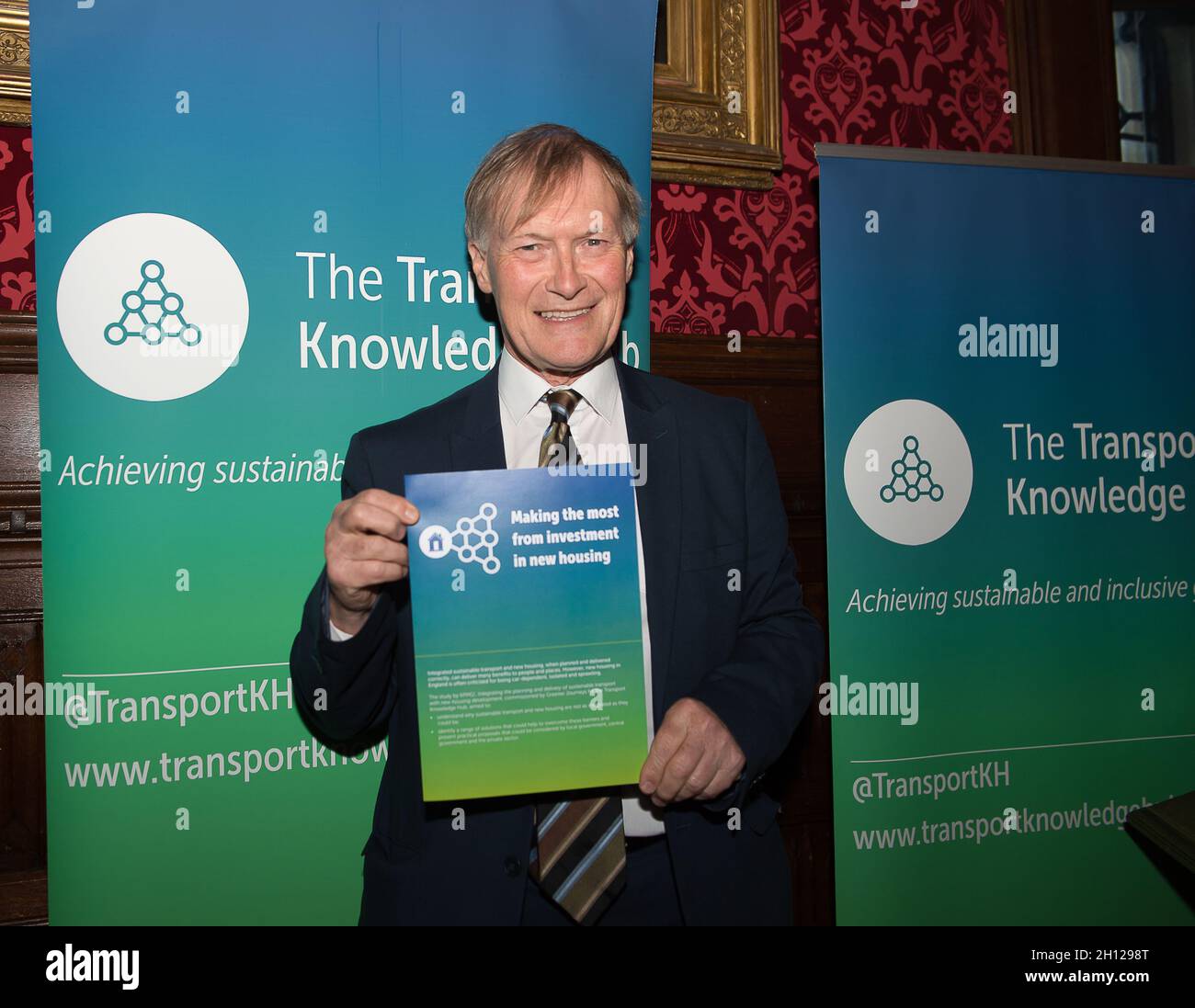 London, Großbritannien. Mai 2019. Sir David Amess, Abgeordneter von Southend West, nimmt an einem Empfang des Transport Knowledge Hub im Unterhaus des Repräsentantenhauses Teil. Nachruf: Sir David wurde am Freitag, den 15. Oktober 2021 in seinem Wahlkreis tragisch erstochen. Sir David war seit 1983 Abgeordneter. Quelle: Maureen McLean/Alamy Stockfoto