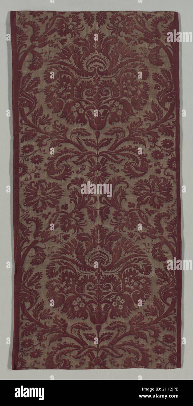 Reproduktion eines Florentiner Samtbeines, ca. 1937. Mariano Fortuny y Madrazo (Spanisch, 1871-1949). Baumwolle, bedruckt; insgesamt 152.4 x 71.8 cm (60 x 28 1/4 Zoll). Stockfoto