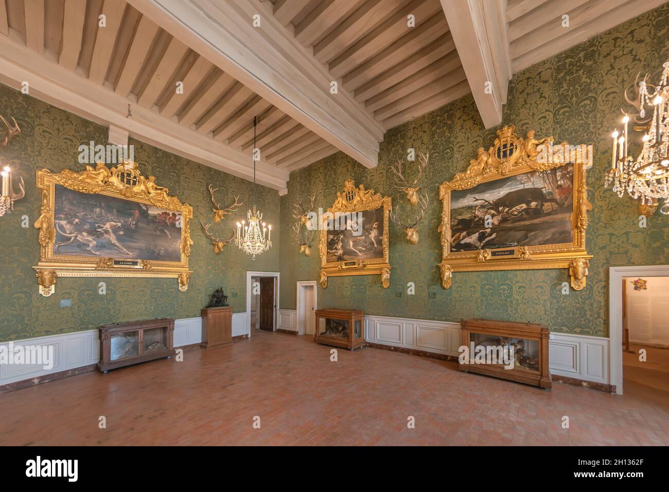 FRANKREICH - LOIRE-TAL - LOIR ET CHER (41) - SCHLOSS VON CHAMBORD : JAGDHALLEN. DAS DEKOR ERINNERT AN DIE HOHE JAGDTRADITION DES CHAMBORD Stockfoto