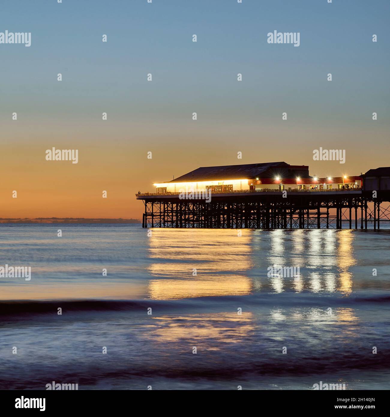 Blackpool North Pier bei Sonnenuntergang Stockfoto
