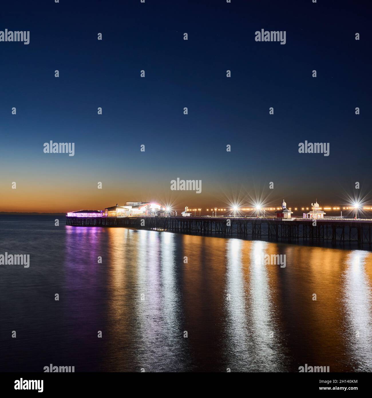 Blackpool North Pier bei Sonnenuntergang Stockfoto