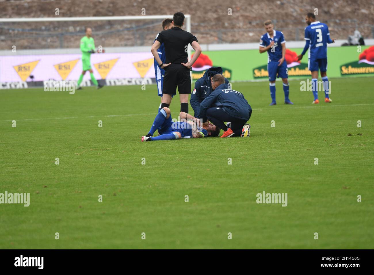 KSC-Match gegen Erzgebirge Aue, zweite Liga, Fußball, Karlsruher SC, Erzgebirge Aue, Karlsruhe 16. Oktober 2021 zweite Liga Stockfoto