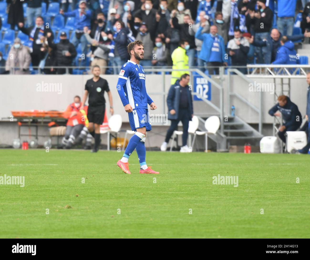 KSC-Match gegen Erzgebirge Aue, zweite Liga, Fußball, Karlsruher SC, Erzgebirge Aue, Karlsruhe 16. Oktober 2021 zweite Liga Stockfoto