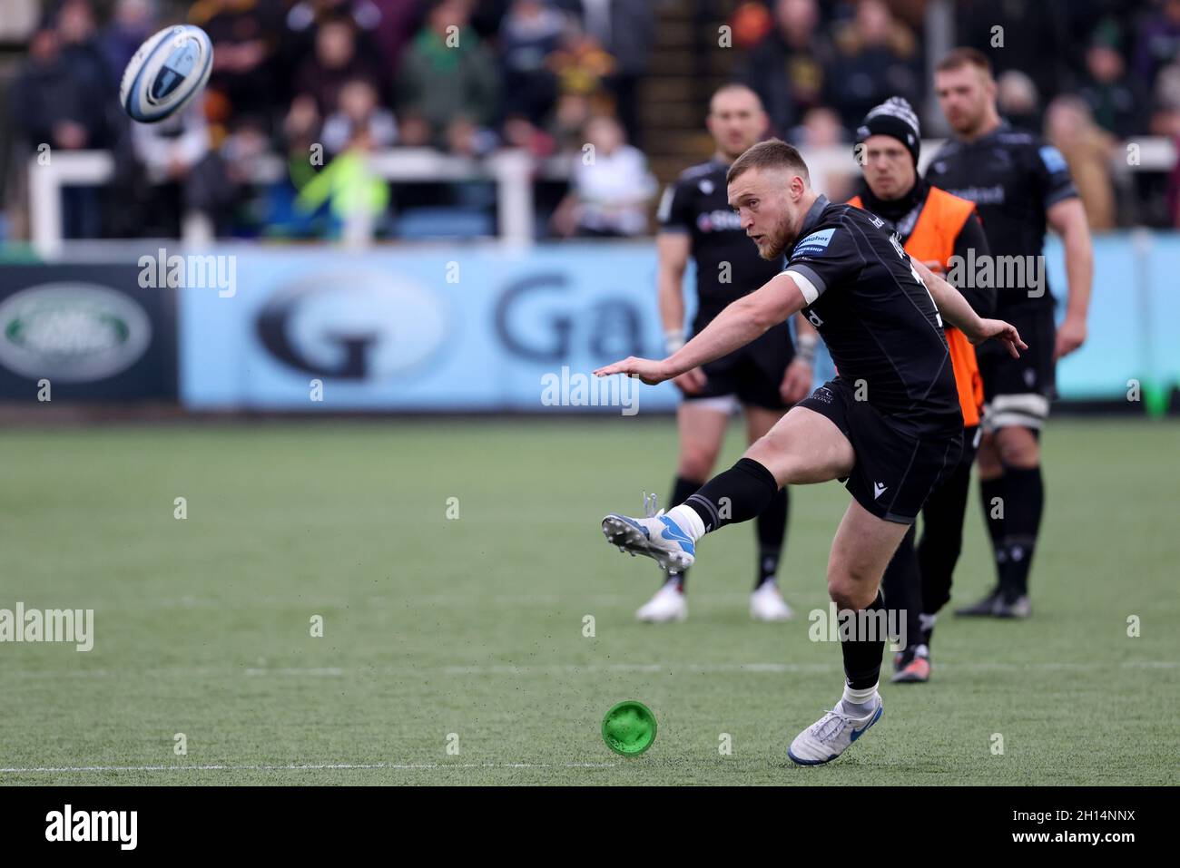 Brett Connon von Newcastle Falcons tritt während des Spiels der Gallagher Premiership im Kingston Park, Newcastle upon Tyne, an. Bilddatum: Samstag, 16. Oktober 2021. Stockfoto