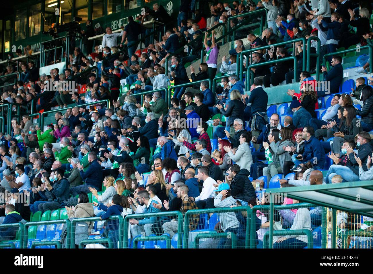 Monigo Stadium, Treviso, Italien, 16. Oktober 2021, Fans von Benetton Treviso während des Spiels von Benetton Rugby gegen Ospreys - United Rugby Championship Stockfoto