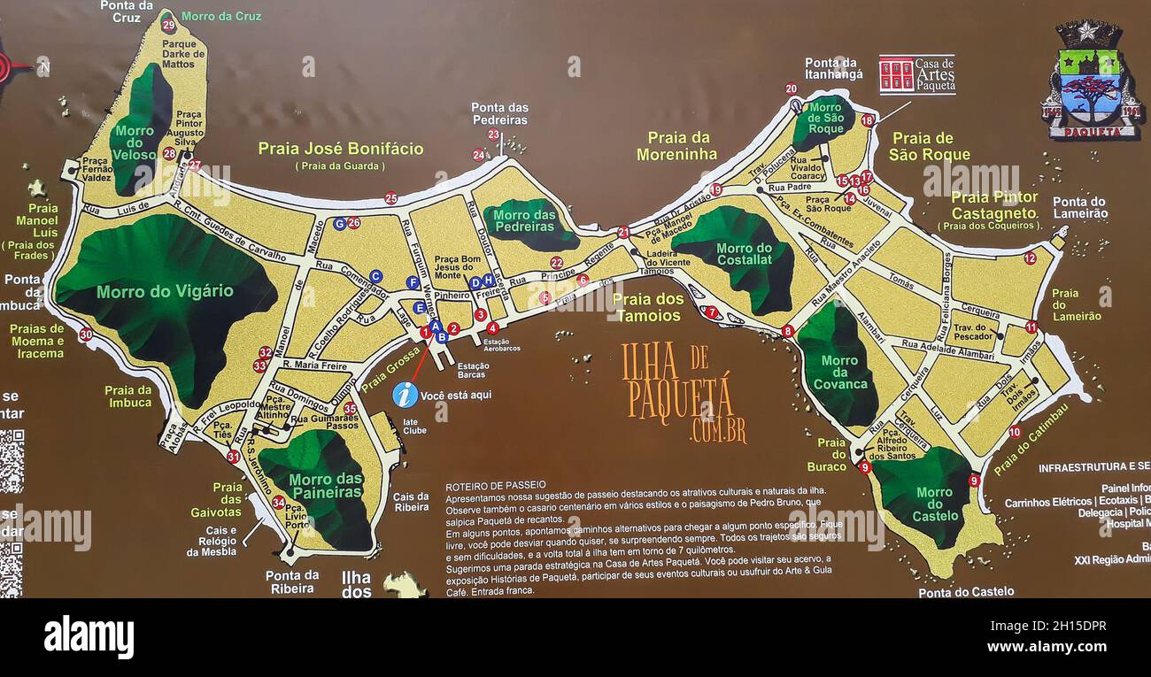 RIO DE JANEIRO, BRASILIEN - 07. Sep 2021: Eine Schilderkarte der Insel Paqueta in Rio de Janeiro, Brasilien Stockfoto