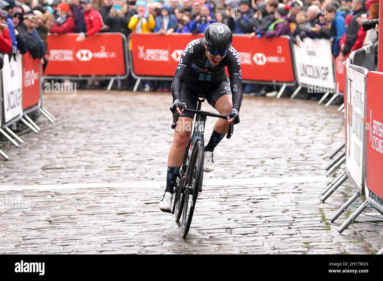 Pfeiffer Georgi von Team DSM gewinnt das Women's Road Race während des British Cycling National Championships Road Race durch Lincoln. Bilddatum: Sonntag, 17. Oktober 2021. Stockfoto