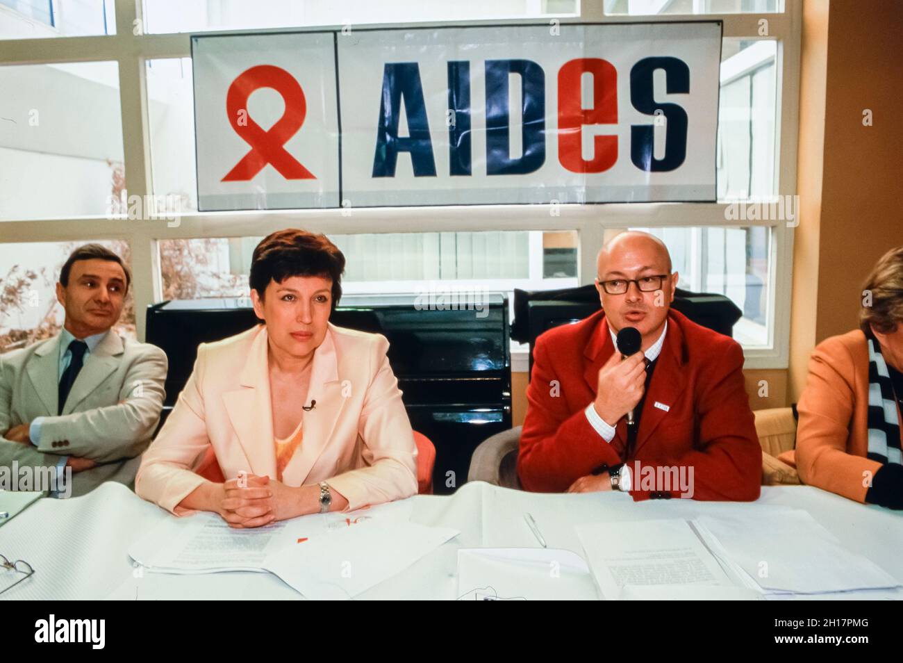 Christian Saout, „erneuert als Mitglied der HAS ( High Authority of Health) College und Präsident der Sozial- und Medico-Social Commission (CSMS) am 1. Juni 2020. Von 19 bis 81 war er Sozialassistent in den Ministerien für Post und Telekommunikation sowie Kultur und Kommunikation. Er war Mitglied der Sozialabteilung des Staatsrates und Berichterstatter der nationalen Kommission für Gesundheit und soziale Preise und der Asylrechte. Christian Saout war Präsident der ADJUTANTEN, deren Vorsitzender er von 1998 bis 2007 war. Roselyn BACHELOT Stockfoto