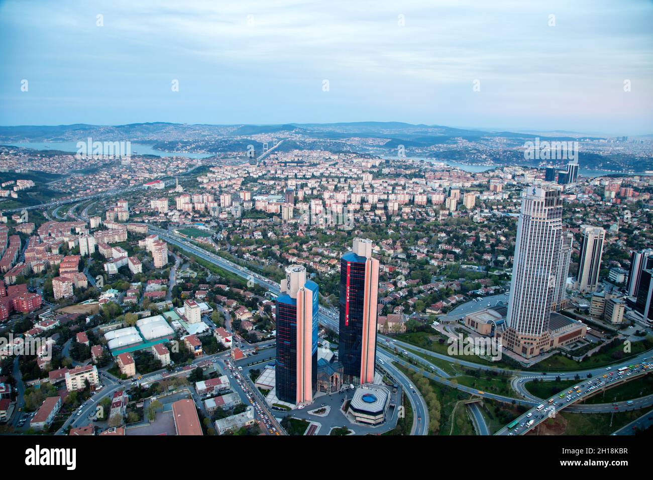 Istanbul, Türkei - 04-12-2013:Istanbul Blick von der Terrasse des Saphirturms. Stockfoto