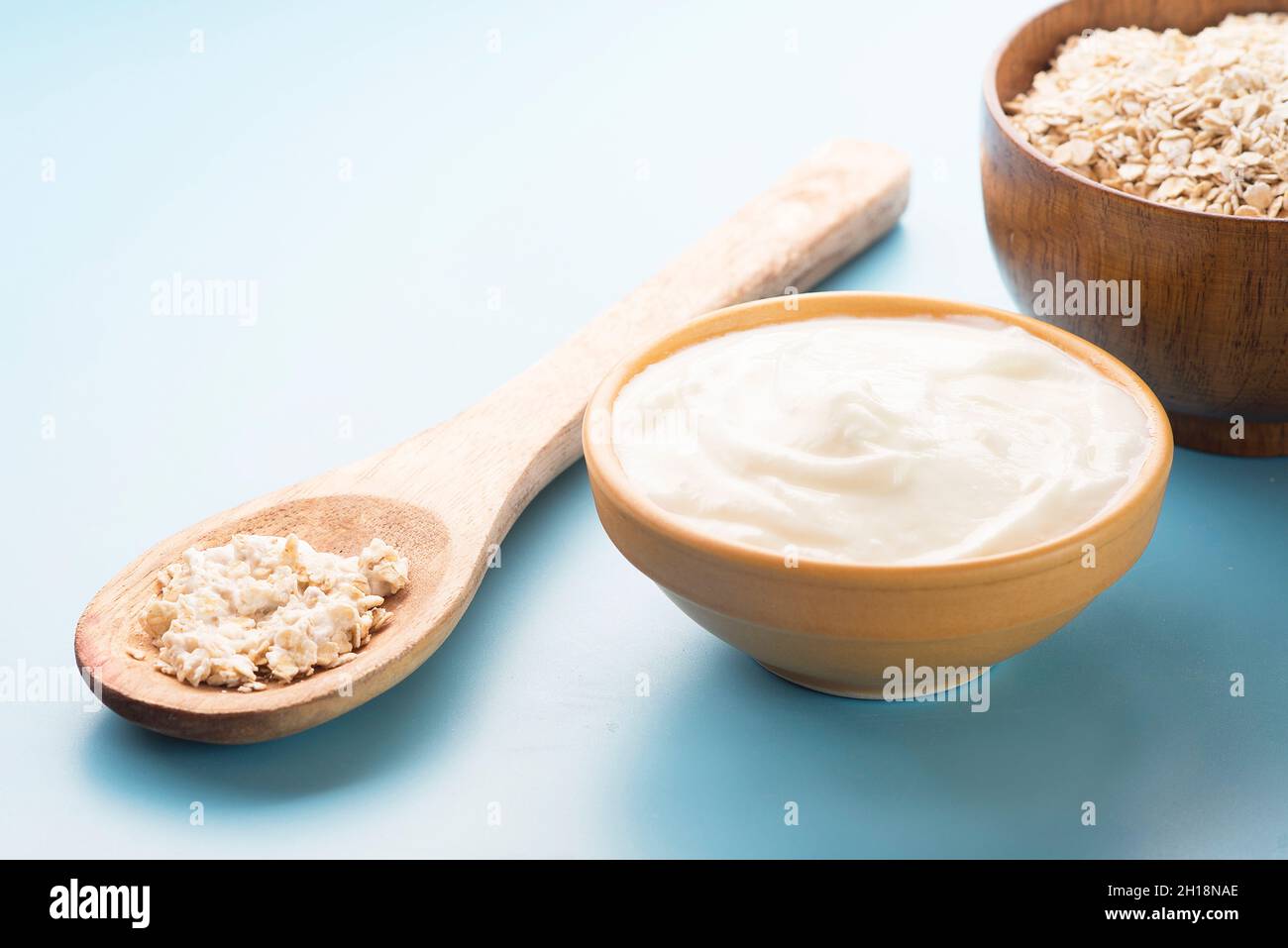 Bio und feuchtigkeitsspendende natürliche Joghurt Maske Stockfoto