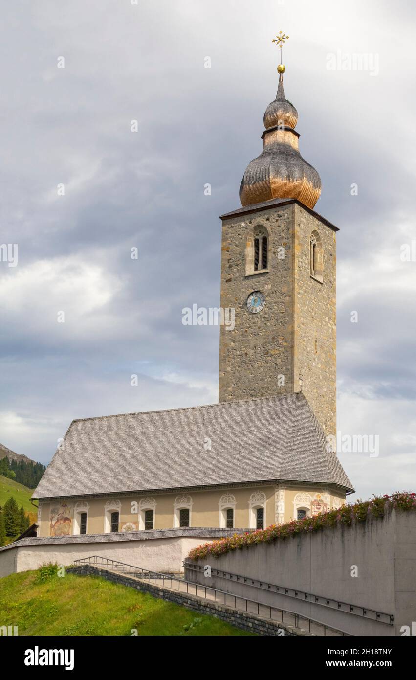 Kirche St. Nikolaus von Lech in Lech am Arlberg im Bezirk Bludenz in Österreich Stockfoto