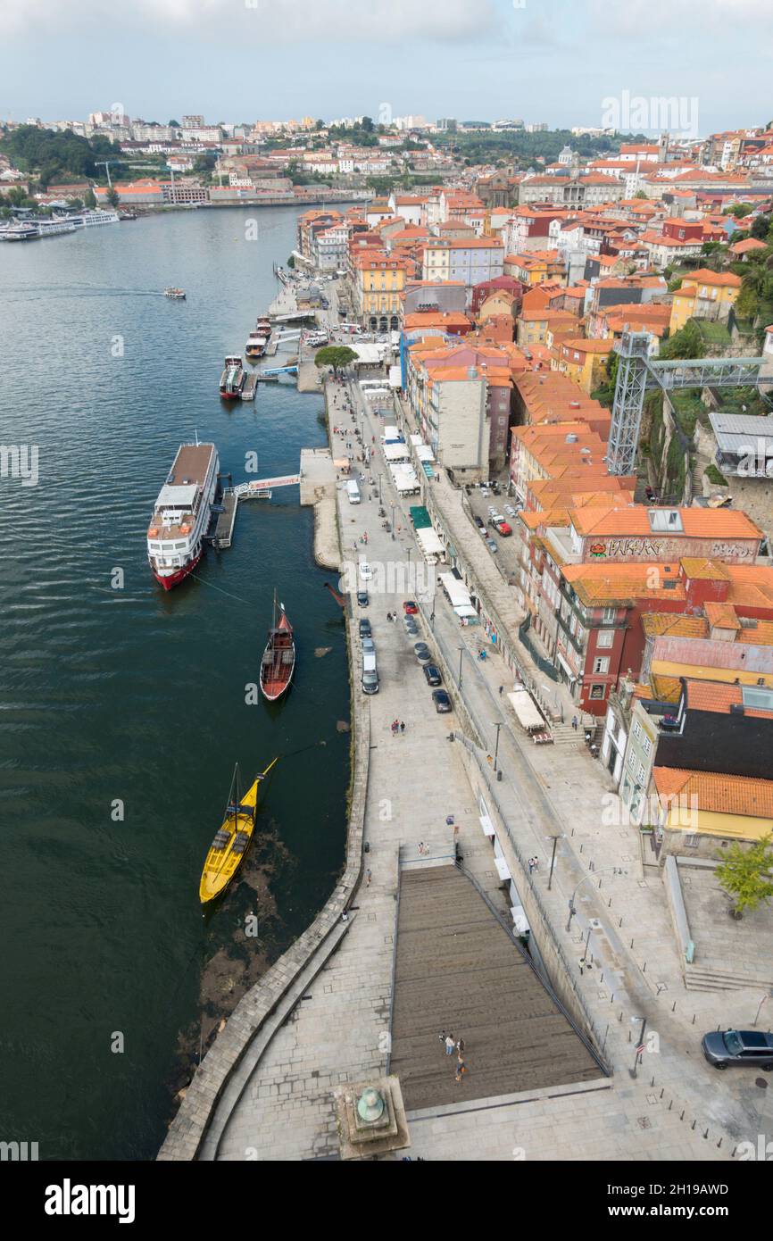 Porto Portugal, historische Altstadt, Ribeira-Viertel am Douro-Fluss im Zentrum von Porto, Portugal. Stockfoto