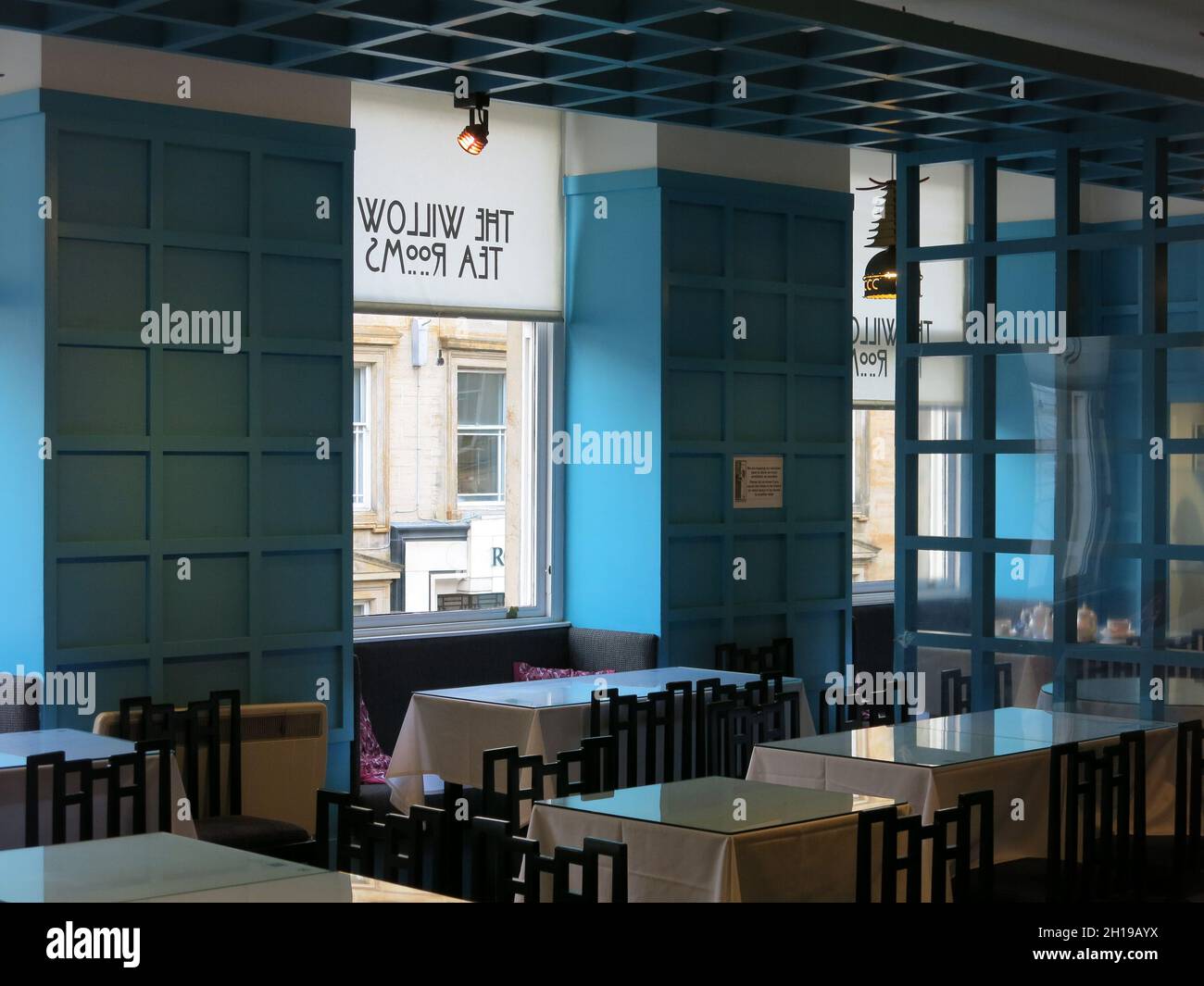 The Chinese Room auf der obersten Flor der Willow Tea Rooms in der Buchanan Street in Glasgow, nachgebildet aus der Inneneinrichtung von Charles Rennie Mackintosh Stockfoto