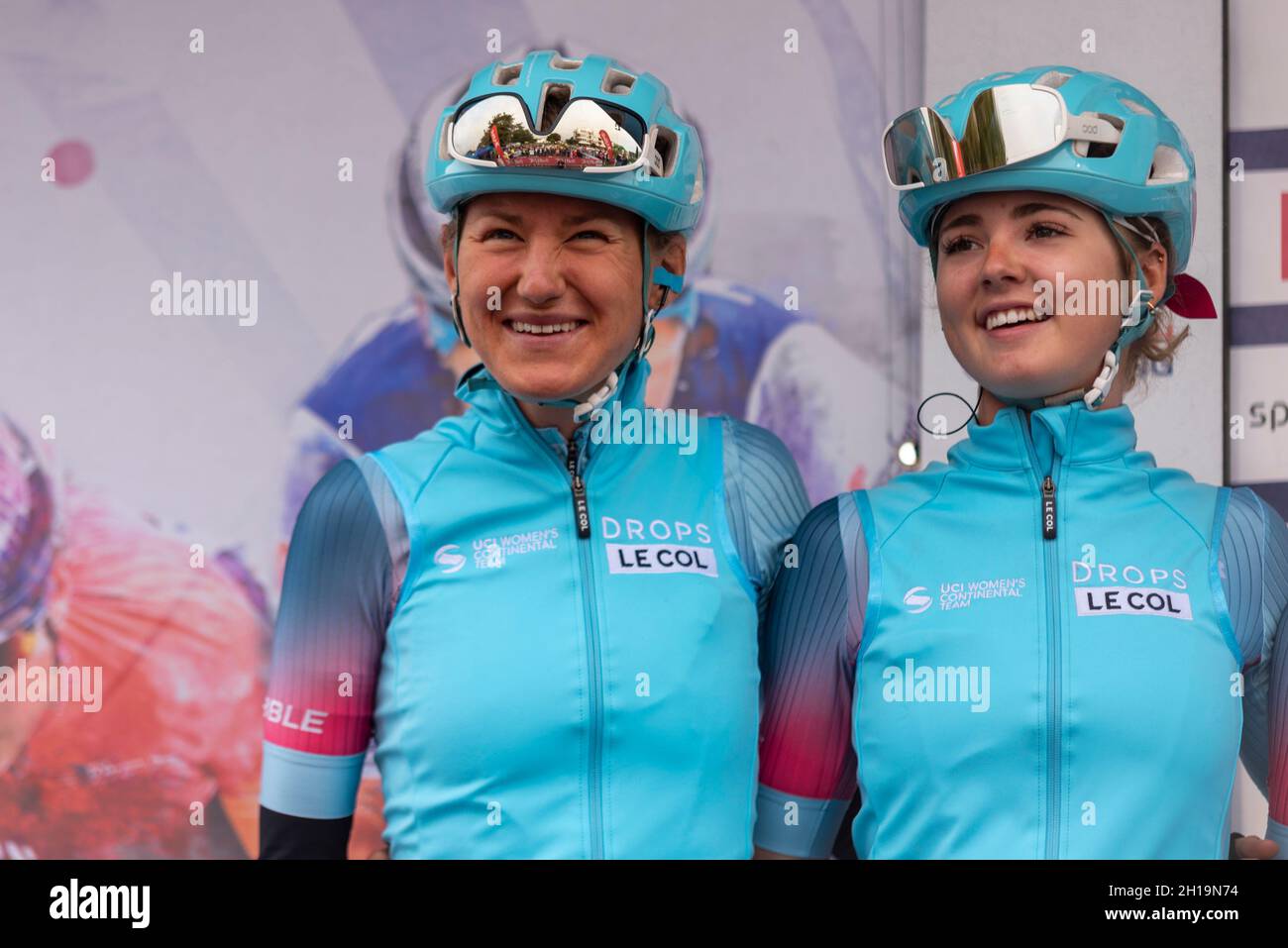 Joscelin Lowden, Alice Towers bereitet sich auf die vierte Etappe der AJ Bell Women's Tour vor, die von Shoeburyness, Essex, Großbritannien, startet Stockfoto