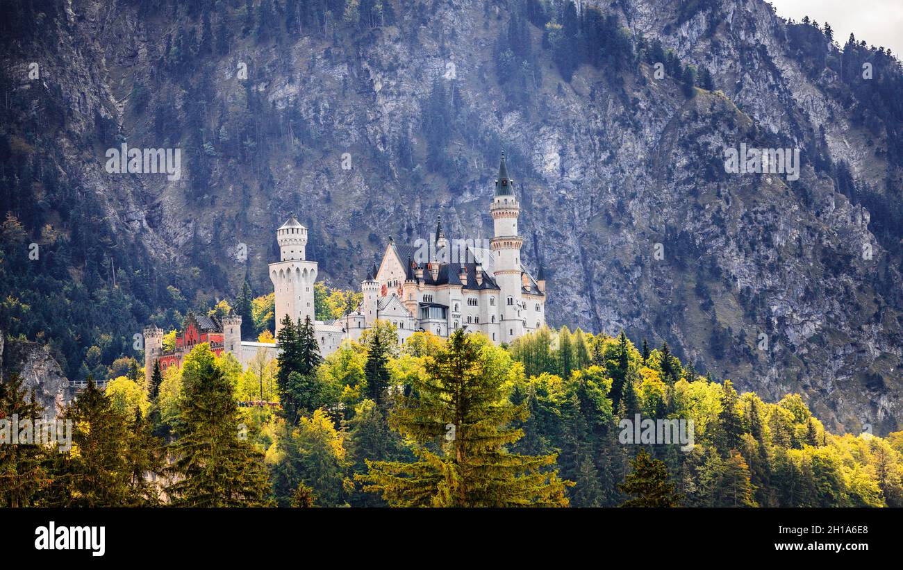 Blick auf das Schloss Neuschwanstein in Bayern Stockfoto