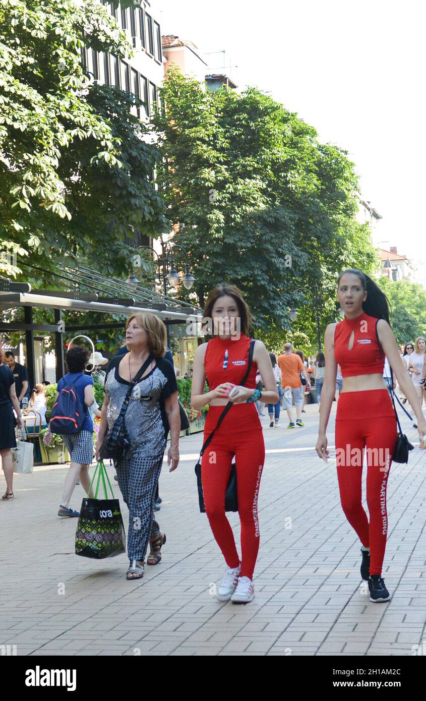 Bulgarische Frauen in Zentral-Sofia, Bulgarien. Stockfoto