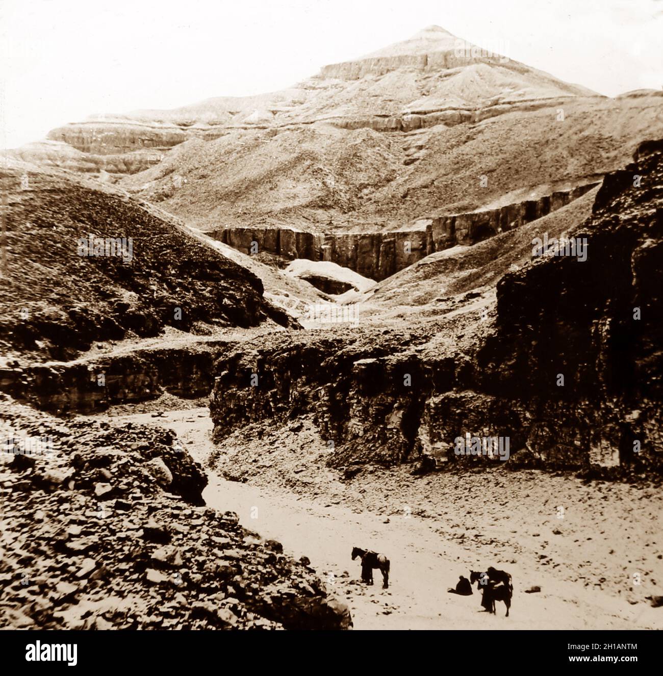Valley of the Tombs, Theben, Ägypten, 1850s von Francis Frith Stockfoto