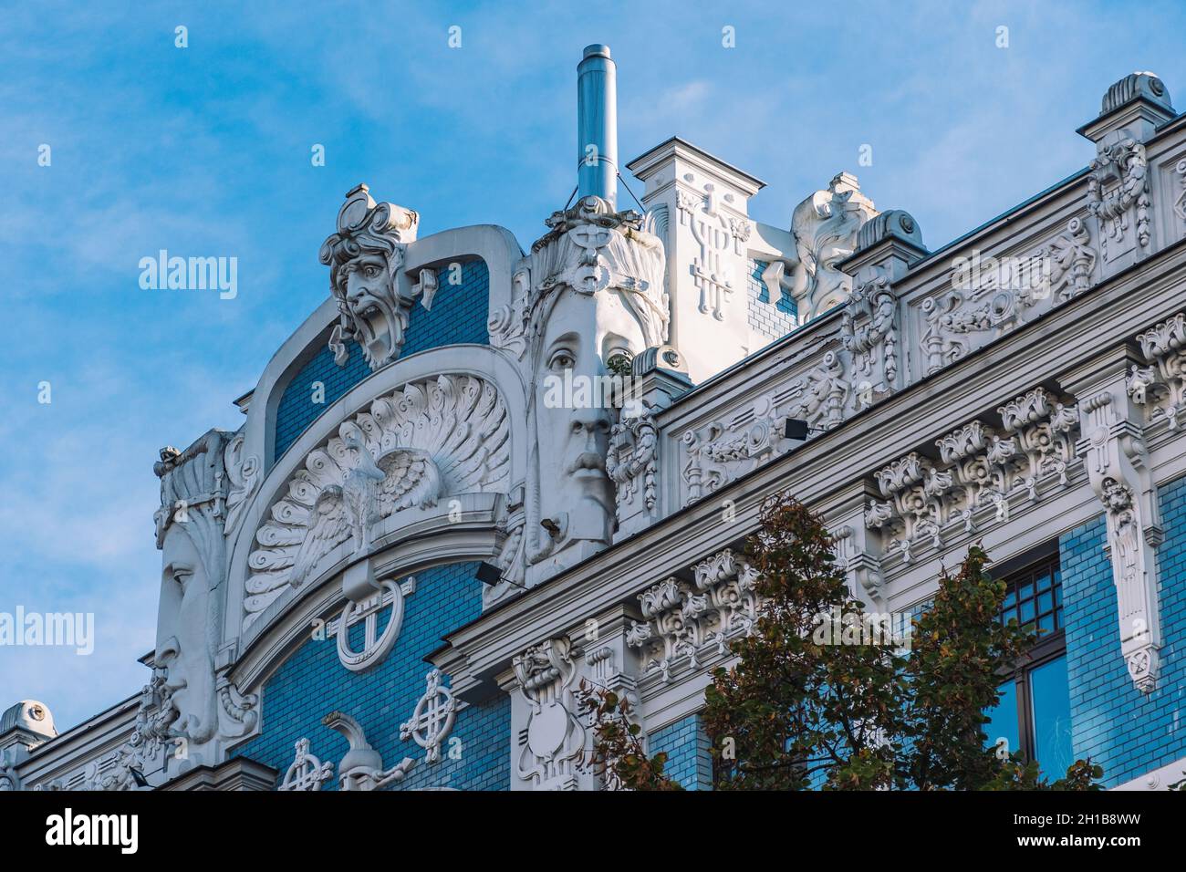 Jugendstil-Architektur, Fassade des Jugendstilgebäudes des Architekten Eisenstein in der Elizabetes-Straße in Riga, Lettland, Europa Stockfoto