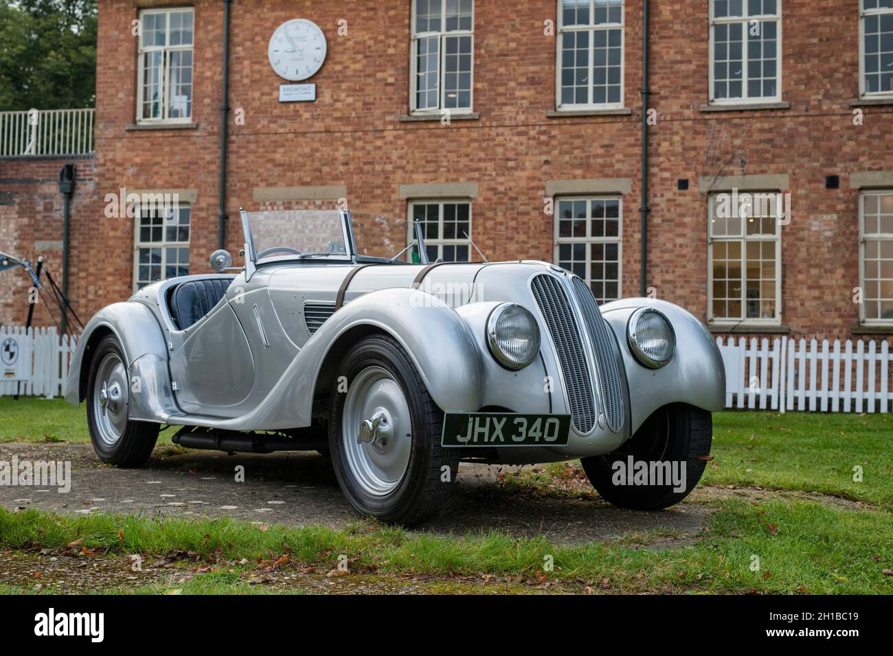 1933 BMW Frazer Nash Oldtimer im Bicester Heritage Center Herbst sonntag Scramble Veranstaltung. Bicester, Oxfordshire, England Stockfoto
