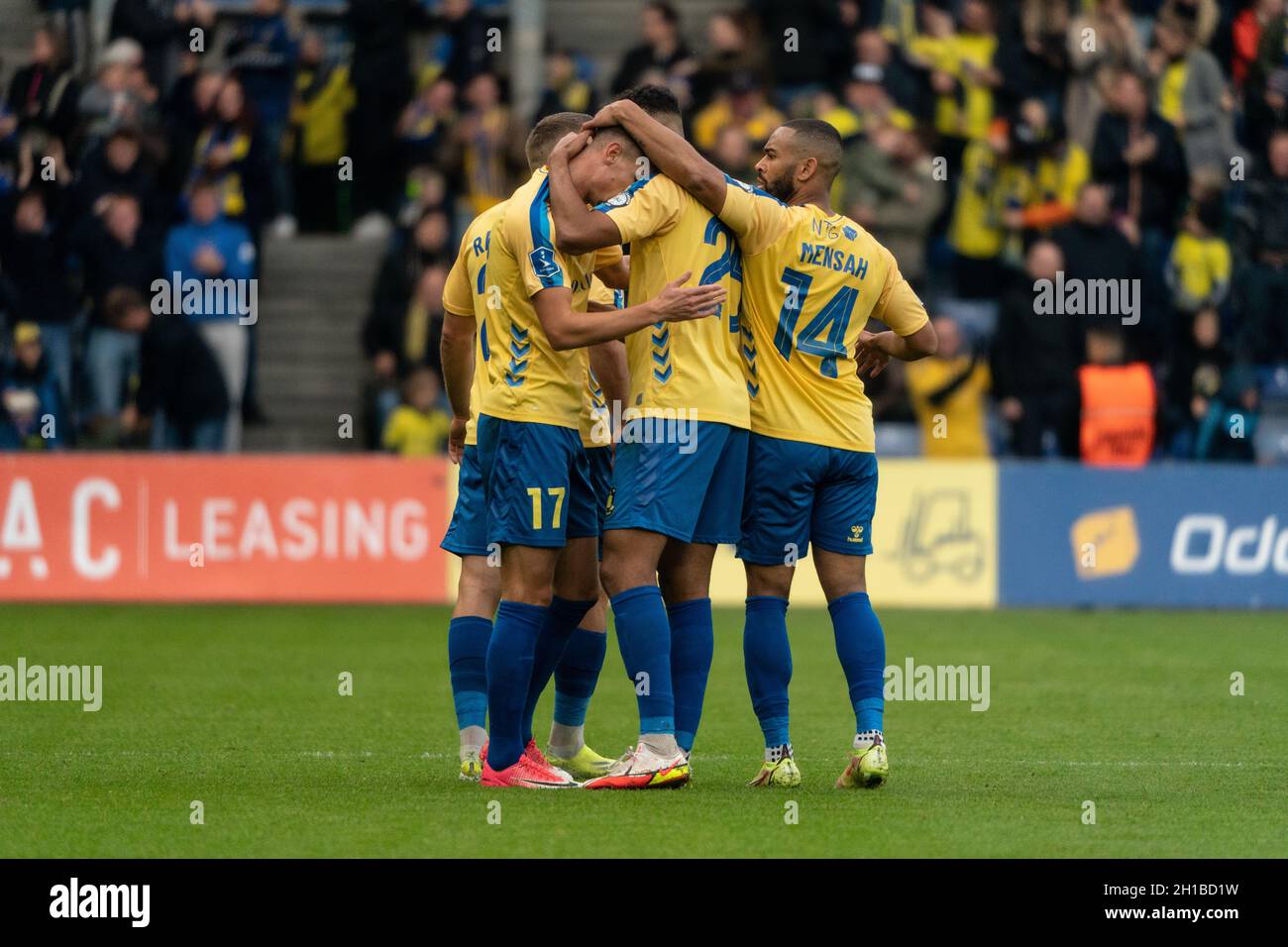 Brondby, Dänemark. , . Andreas Bruus (17) von Broendby IF punktet im 3F Superliga-Spiel zwischen Broendby IF und Vejle Boldklub im Brondby Stadion mit 1-1 Punkten. (Foto: Gonzales Photo/Alamy Live News Stockfoto