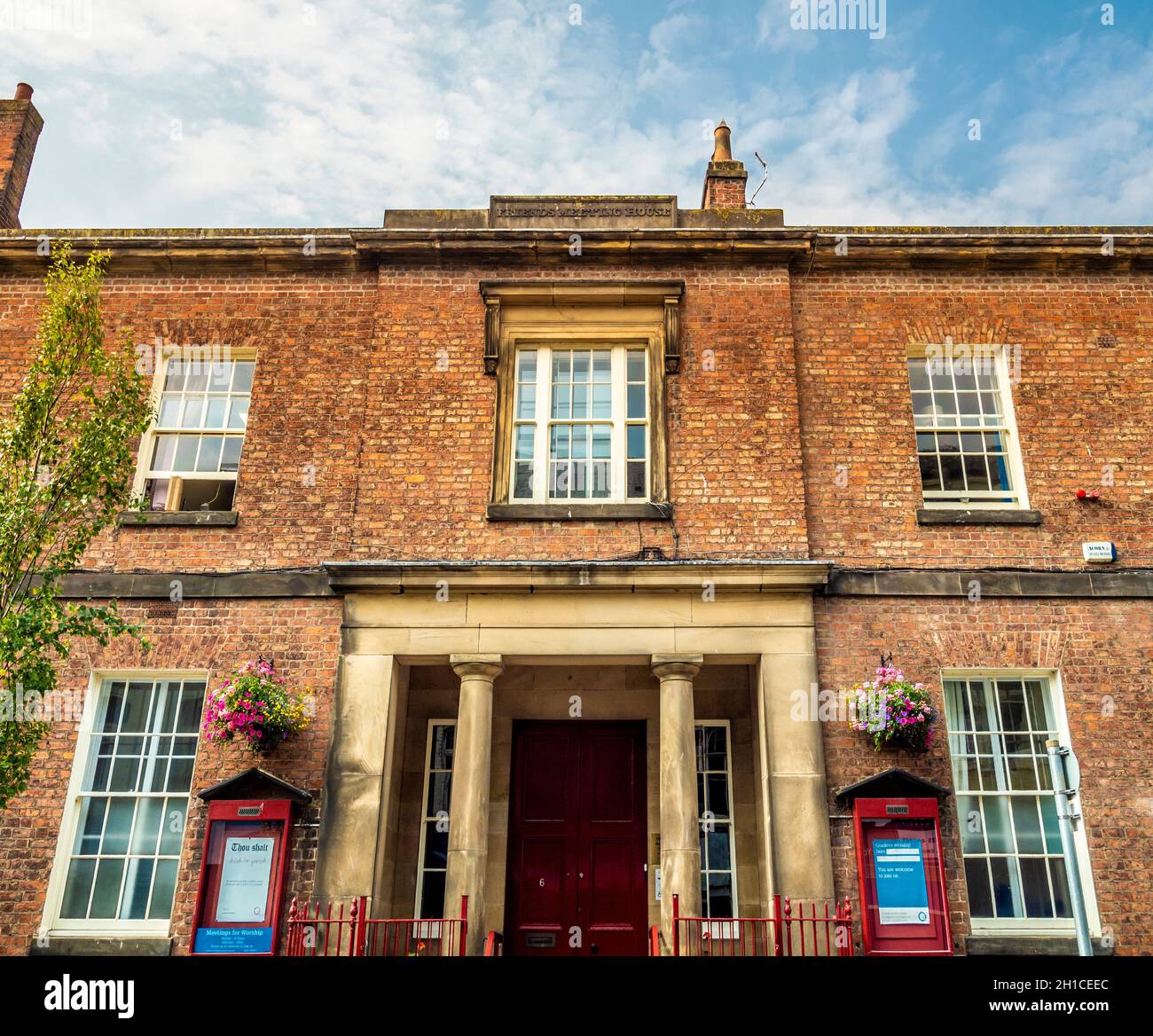 Außenfassade des Darlington Friends façade Meeting House in Skinnergate, Darlington. Stockfoto