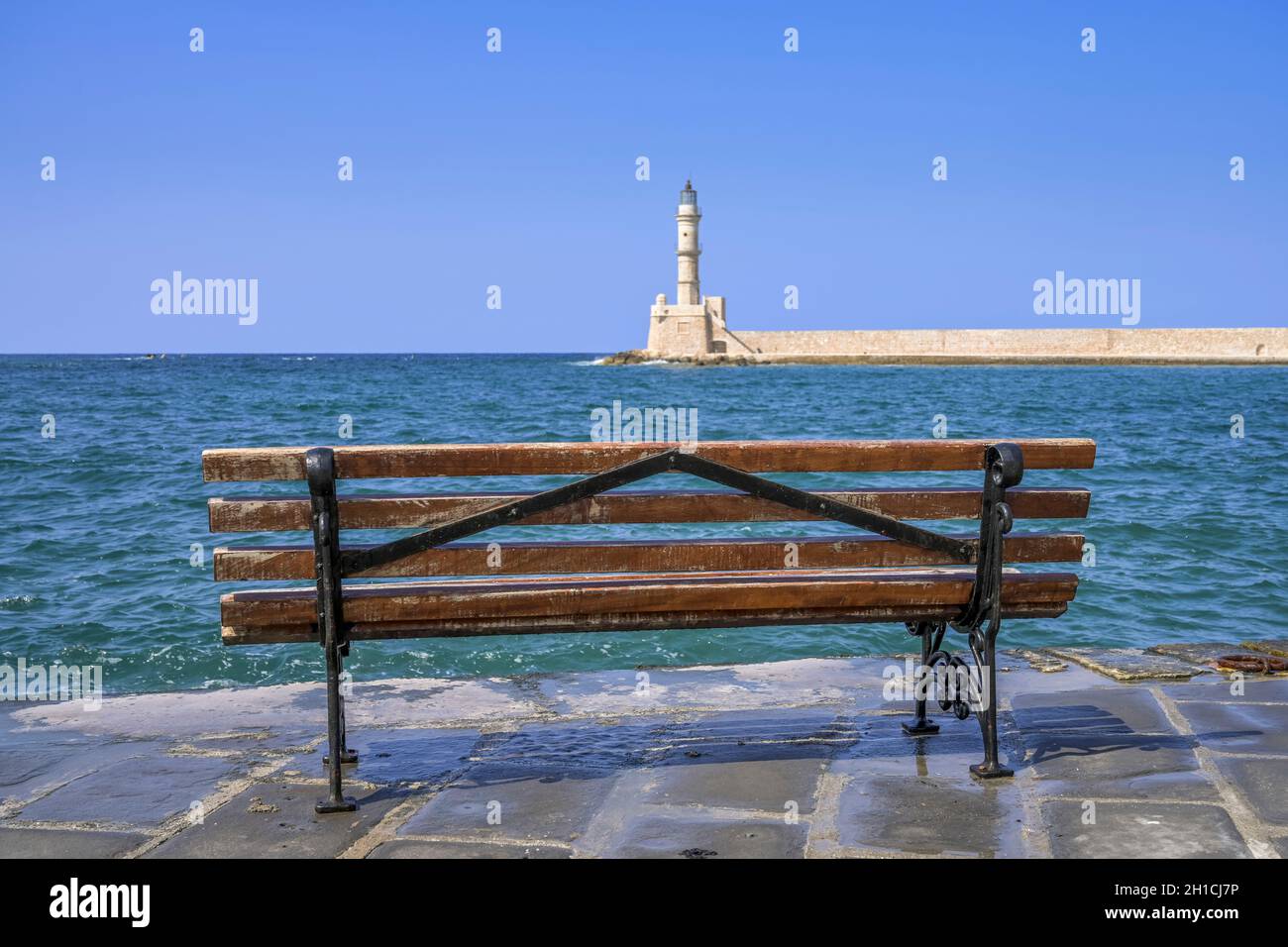 Bank, Venezianischer Hafen, Chania, Kreta, Griechenland Stockfoto