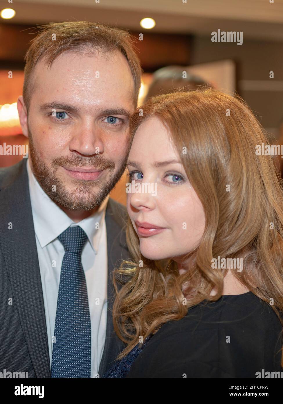 Olivia Marei (gzsz-Schauspielerin) und Patrick Heinrich (gzsz-Schauspieler) beim We Are the World First Charity Event im renommierten 5-Sterne-Hotel Bristol auf Kurs Stockfoto