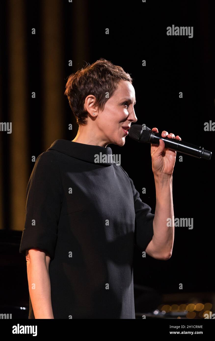 Krakau, Polen - 26 April 2018: Die Leistung des amerikanischen Jazz Sängerin Stacey Kent mit Ihrem begleitenden Quartett auf der Kijow. Im Mittelpunkt Stockfoto