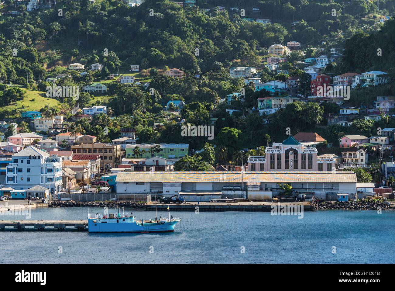 Kingstown, Saint Vincent und die Grenadinen - 19. Dezember 2018: Kingstown Blick vom Meer in Saint Vincent und die Grenadinen. Stockfoto