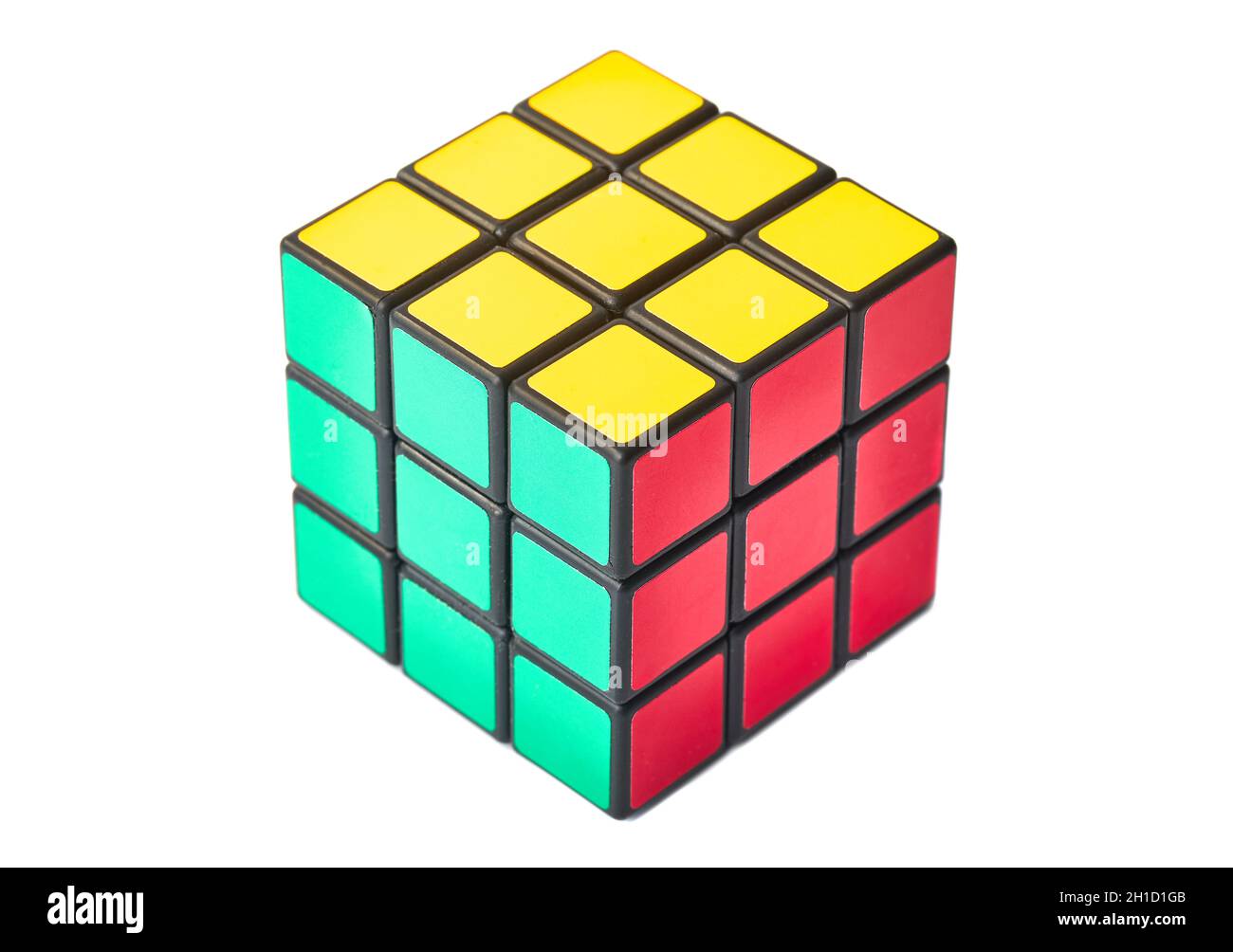 BUDAPEST, UNGARN - UM 2019: Gelöst Rubik's Cube Logik Spiel auf weißem Studiohintergrund Stockfoto