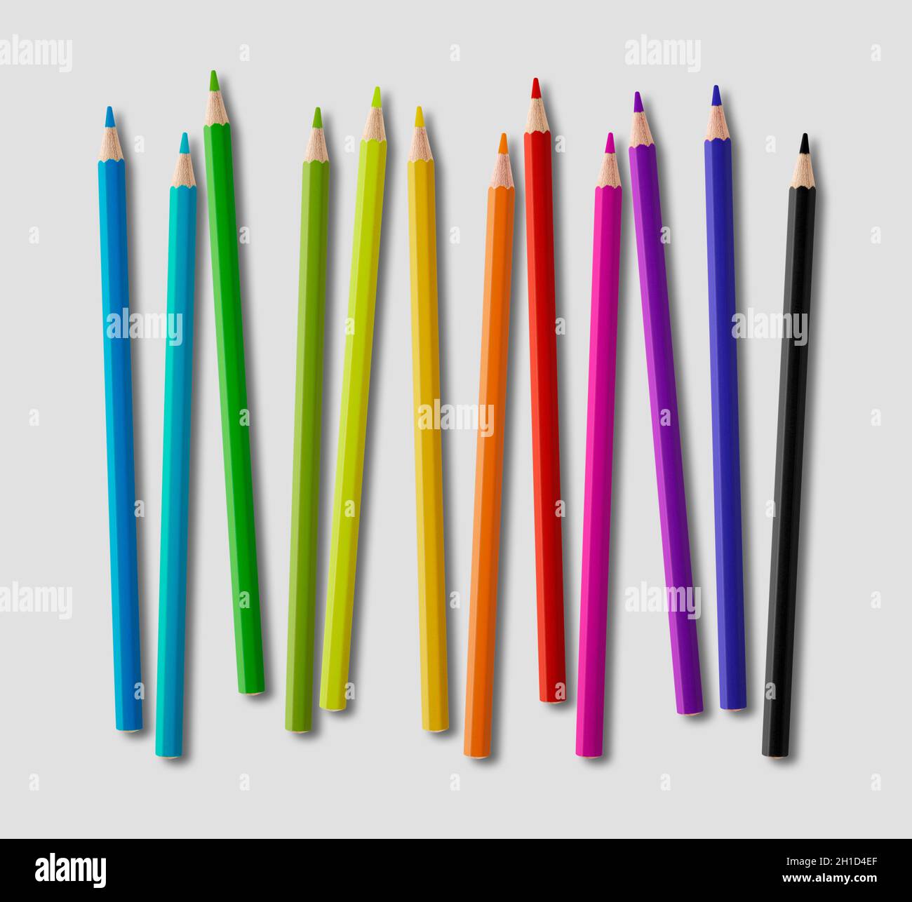Satz aus Bleistiftsammlung aus Holz, isoliert auf grauem Hintergrund Stockfoto